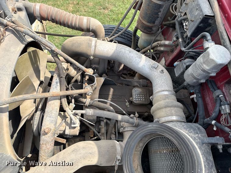 image for item HI9278 2007 Peterbilt 335 truck cab and chassis