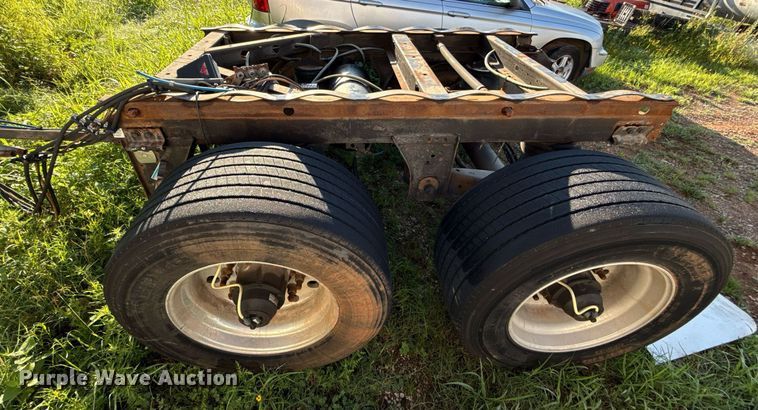 image for item HI9344 Hendrickson Ultraak 1096 truck chassis