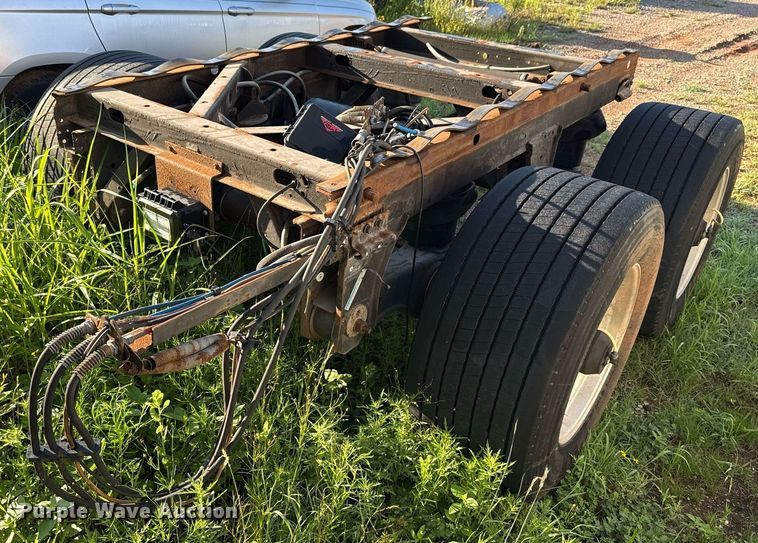 image for item HI9344 Hendrickson Ultraak 1096 truck chassis