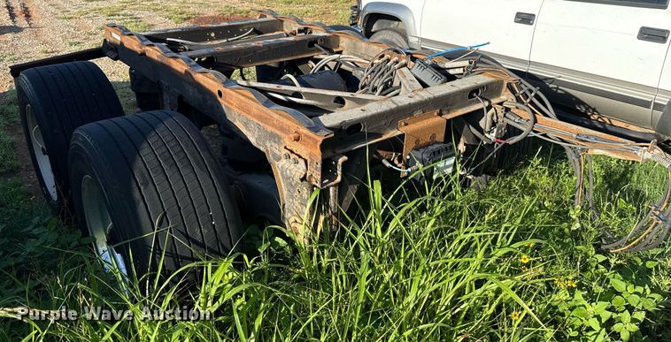 image for item HI9344 Hendrickson Ultraak 1096 truck chassis