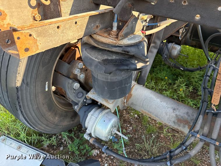 image for item HI9344 Hendrickson Ultraak 1096 truck chassis