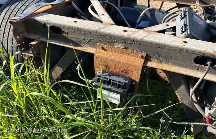 image for item HI9344 Hendrickson Ultraak 1096 truck chassis