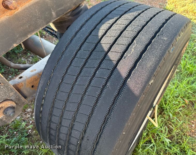 image for item HI9344 Hendrickson Ultraak 1096 truck chassis