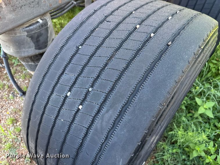 image for item HI9344 Hendrickson Ultraak 1096 truck chassis