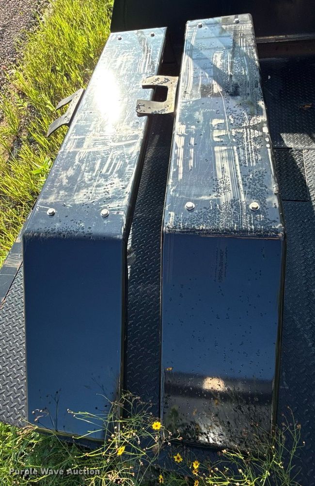 image for item HI9345 (2) bumpers