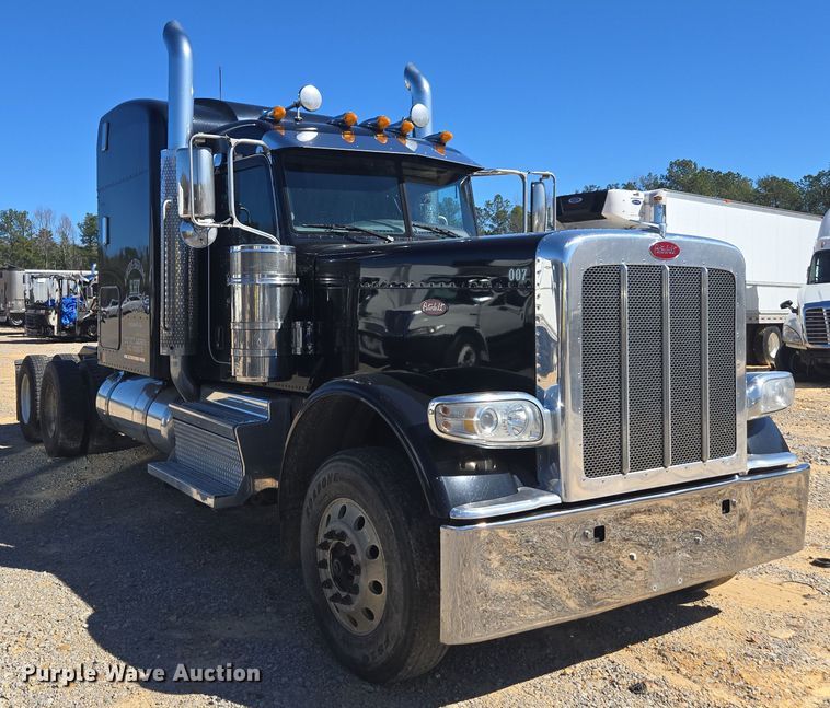 CAMIóN CAMAROTE 2020 PETERBILT