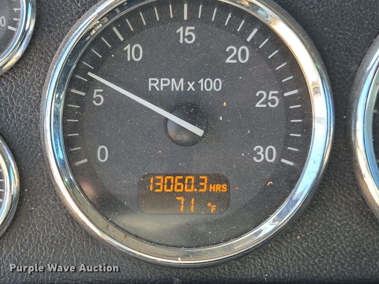 image for item YA0292 2020 Peterbilt 389 semi truck