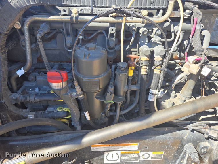 image for item YA0292 2020 Peterbilt 389 semi truck