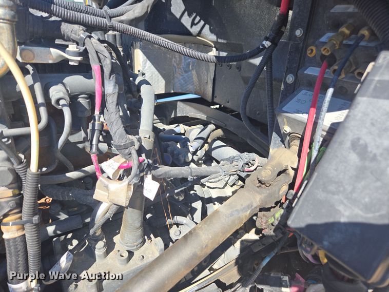 image for item YA0292 2020 Peterbilt 389 semi truck