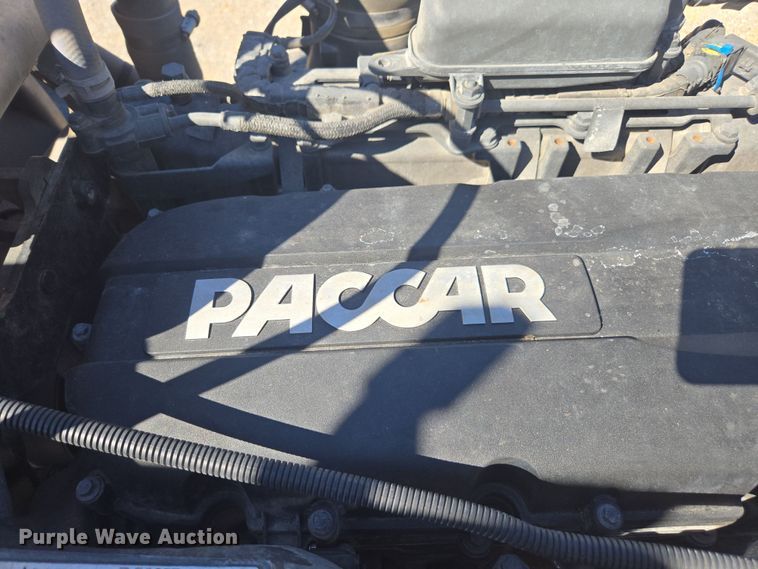 image for item YA0292 2020 Peterbilt 389 semi truck