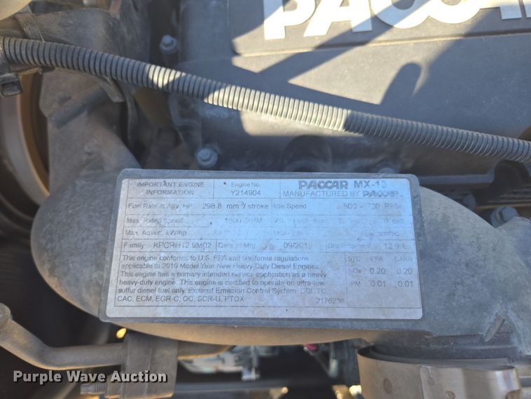 image for item YA0292 2020 Peterbilt 389 semi truck