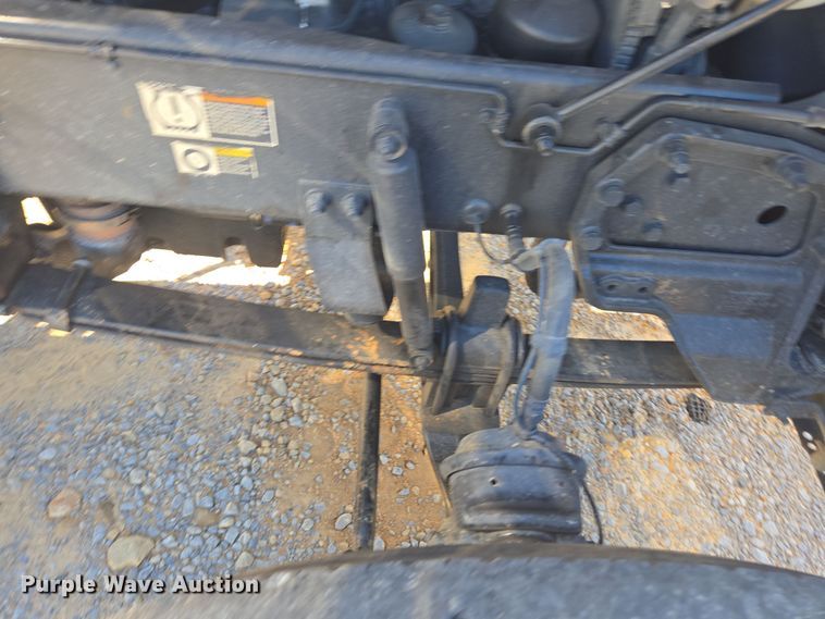 image for item YA0292 2020 Peterbilt 389 semi truck