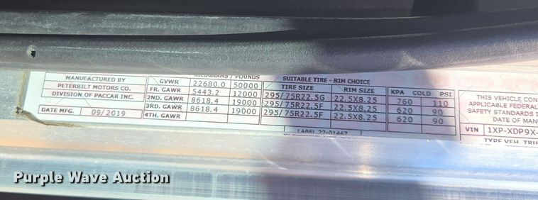 image for item YA0292 2020 Peterbilt 389 semi truck