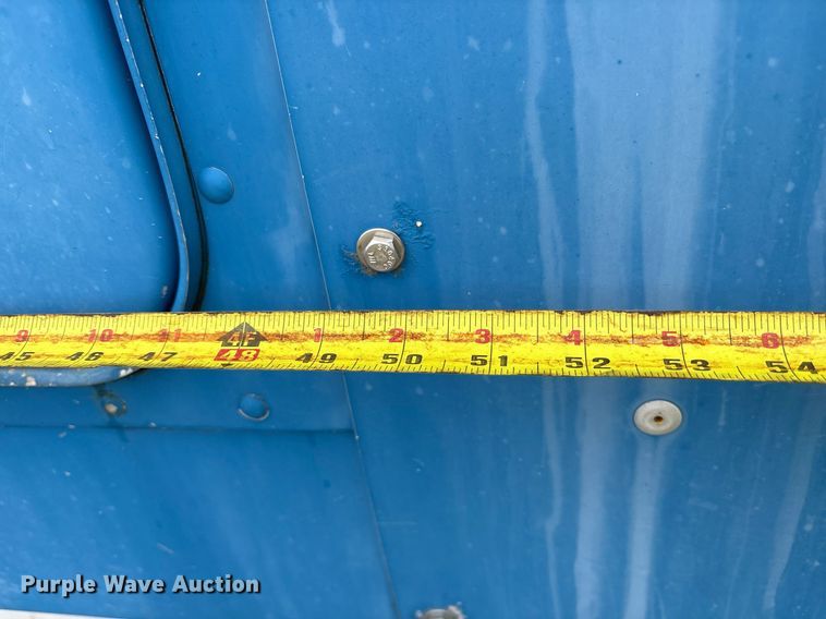 image for item YA0513 2000 Freightliner FLD120 semi truck