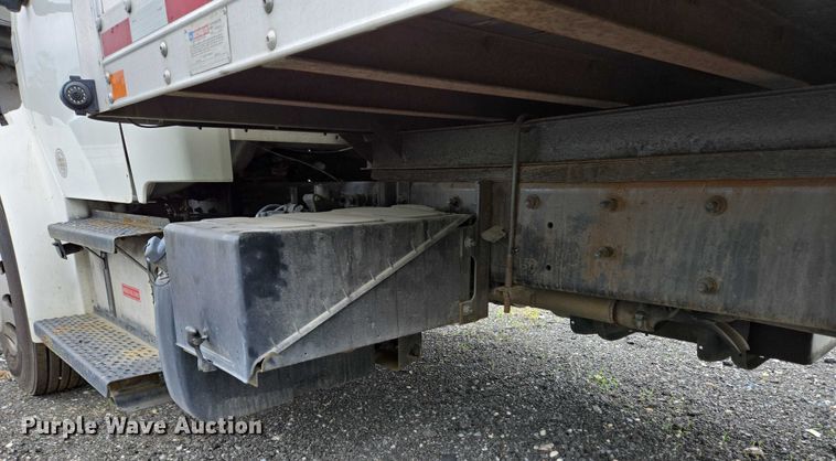 image for item YA0610 2016 Freightliner Business Class M2 box truck