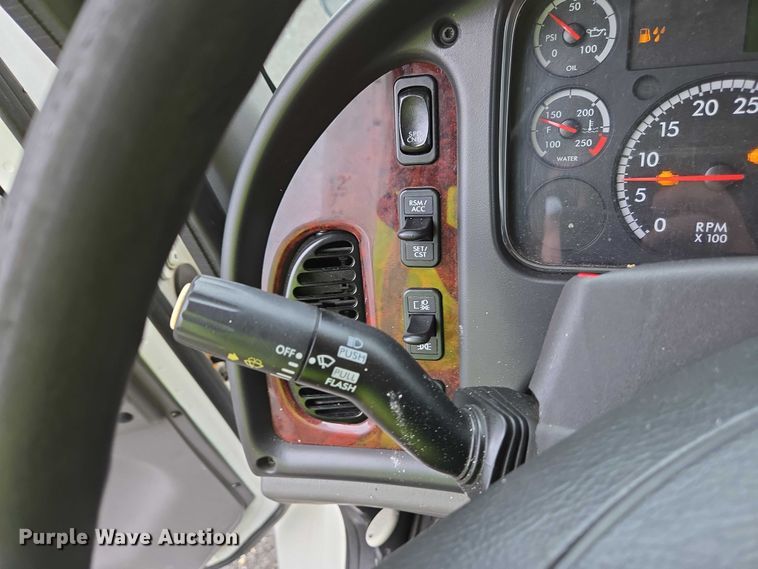 image for item YA0610 2016 Freightliner Business Class M2 box truck