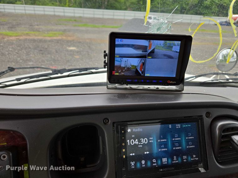 image for item YA0610 2016 Freightliner Business Class M2 box truck