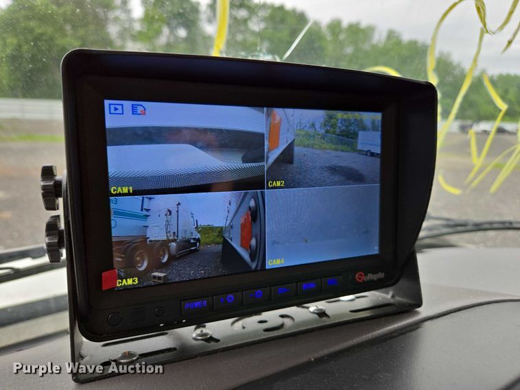 image for item YA0610 2016 Freightliner Business Class M2 box truck