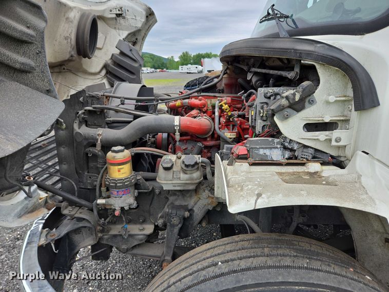 image for item YA0610 2016 Freightliner Business Class M2 box truck