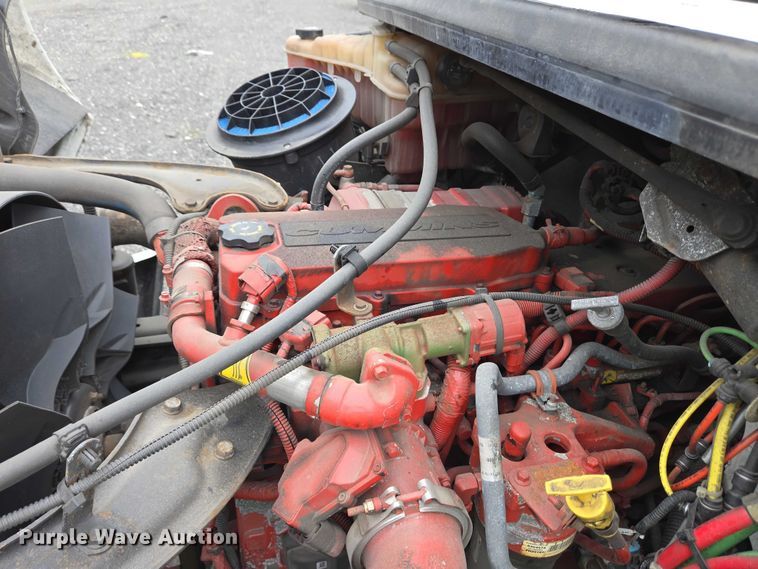 image for item YA0610 2016 Freightliner Business Class M2 box truck