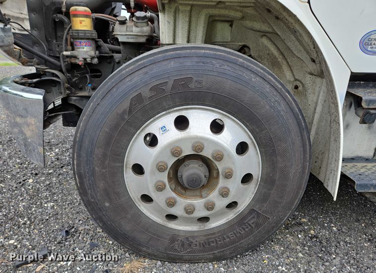 image for item YA0610 2016 Freightliner Business Class M2 box truck