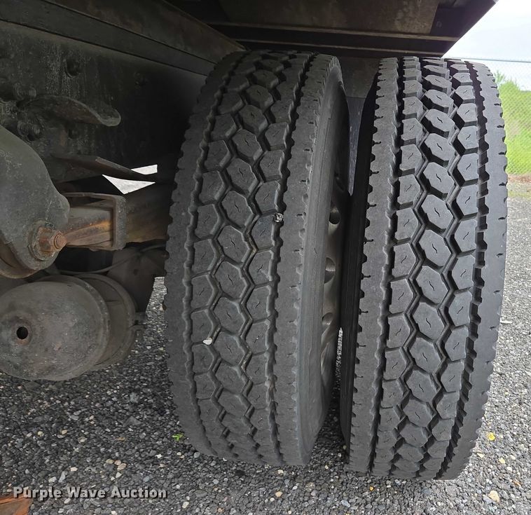 image for item YA0610 2016 Freightliner Business Class M2 box truck