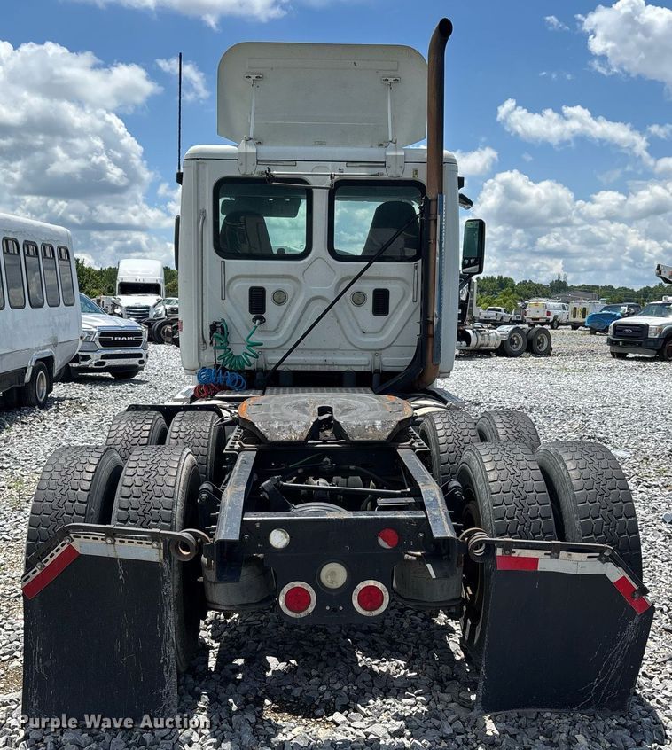 CAMIóN 2014 FREIGHTLINER