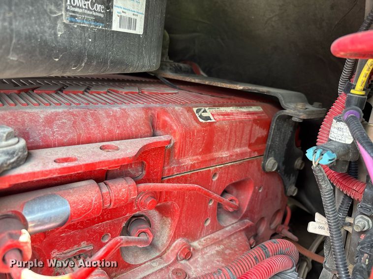 image for item YA0631 2014 Freightliner Cascadia 125 semi truck