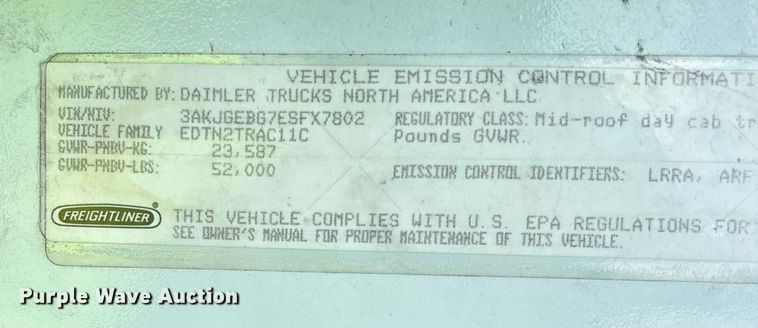 image for item YA0631 2014 Freightliner Cascadia 125 semi truck