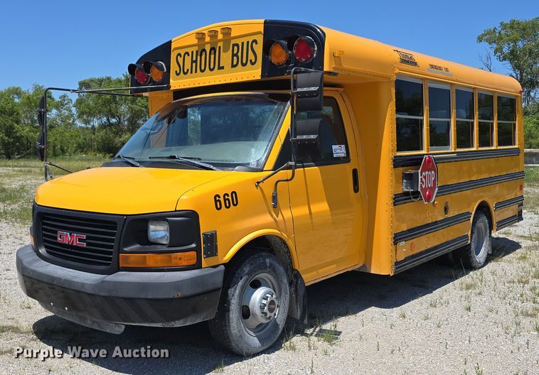 image for item DF8563 2009 Thomas Built Bus Co. GMC Savana G3500 school bus