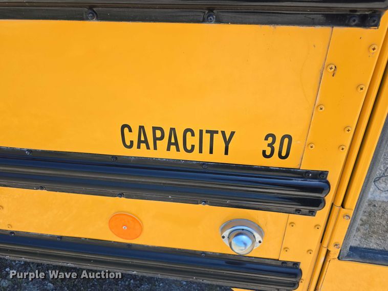 image for item DF8563 2009 Thomas Built Bus Co. GMC Savana G3500 school bus