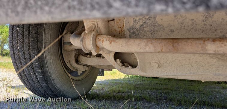 image for item DF8563 2009 Thomas Built Bus Co. GMC Savana G3500 school bus