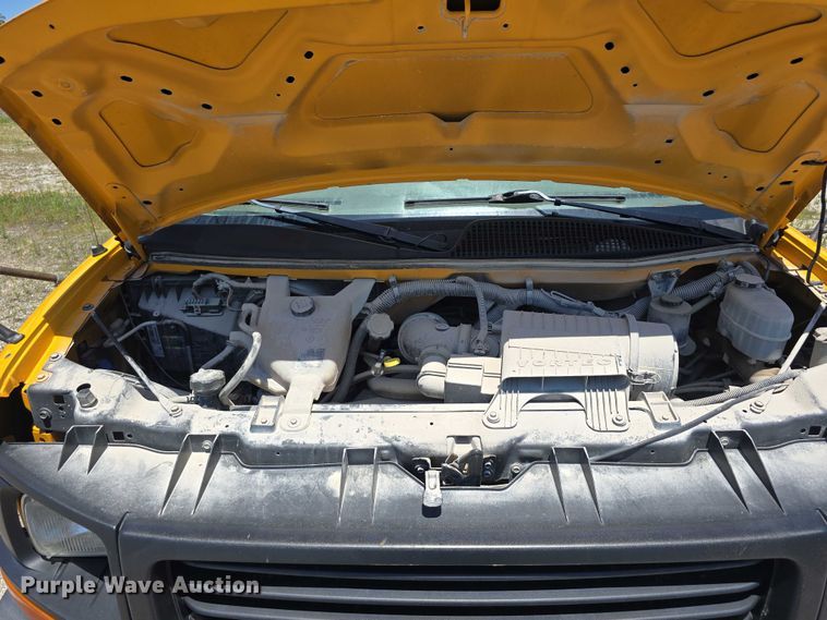 image for item DF8563 2009 Thomas Built Bus Co. GMC Savana G3500 school bus