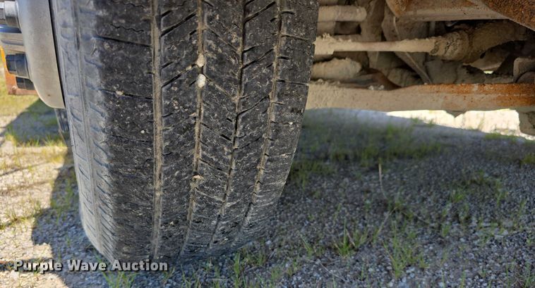 image for item DF8563 2009 Thomas Built Bus Co. GMC Savana G3500 school bus