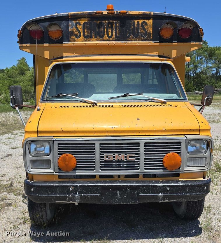 image for item DF8570 1985 GMC Vandura G3500 school bus