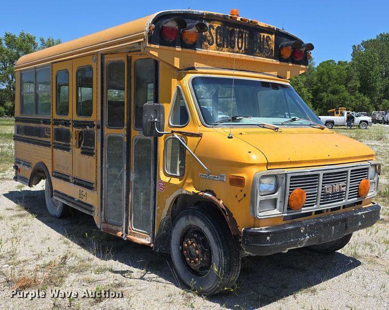image for item DF8570 1985 GMC Vandura G3500 school bus