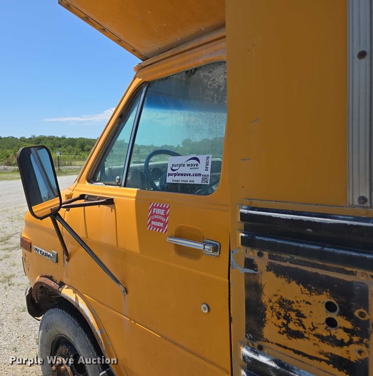 image for item DF8570 1985 GMC Vandura G3500 school bus