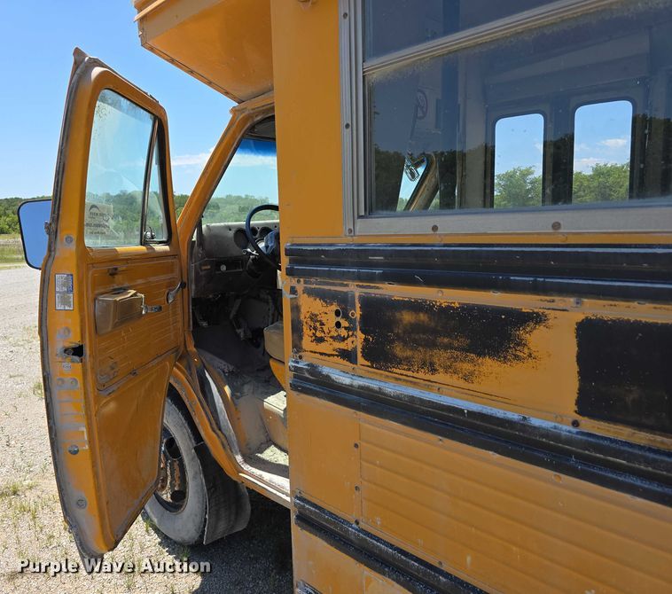 image for item DF8570 1985 GMC Vandura G3500 school bus