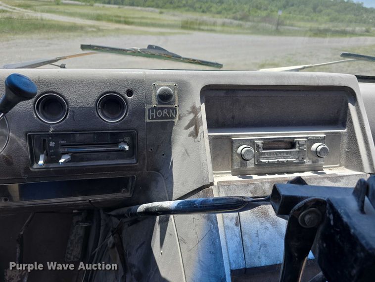 image for item DF8570 1985 GMC Vandura G3500 school bus