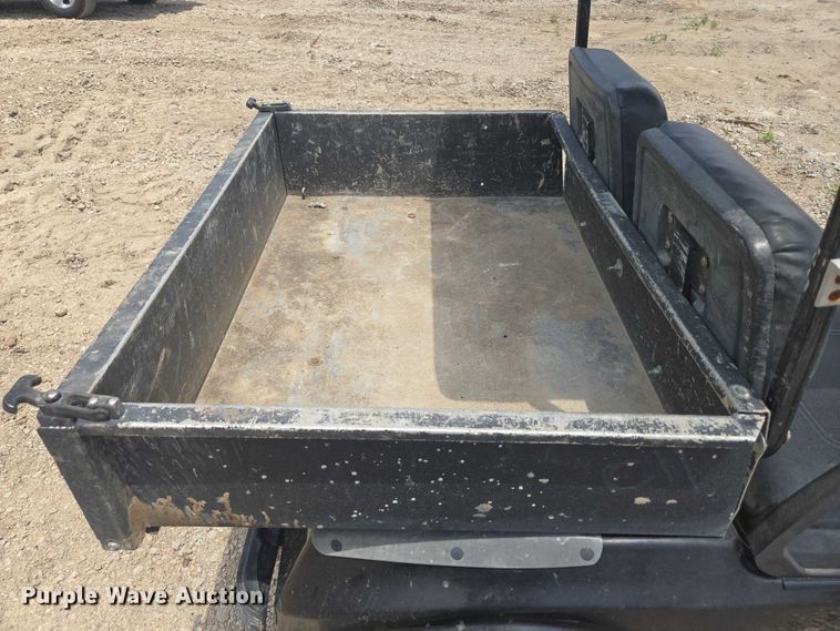 image for item DF8597 2004 Club Car Lynx golf cart