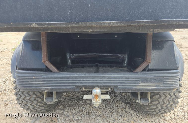 image for item DF8597 2004 Club Car Lynx golf cart