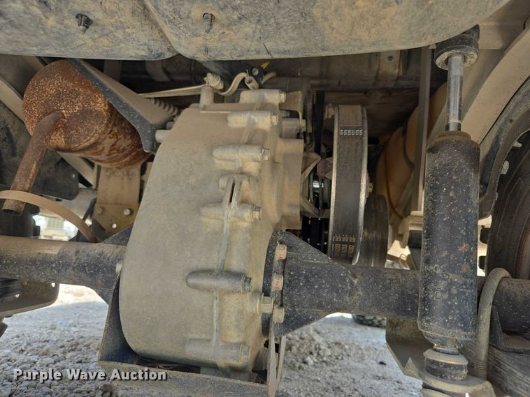 image for item DF8597 2004 Club Car Lynx golf cart