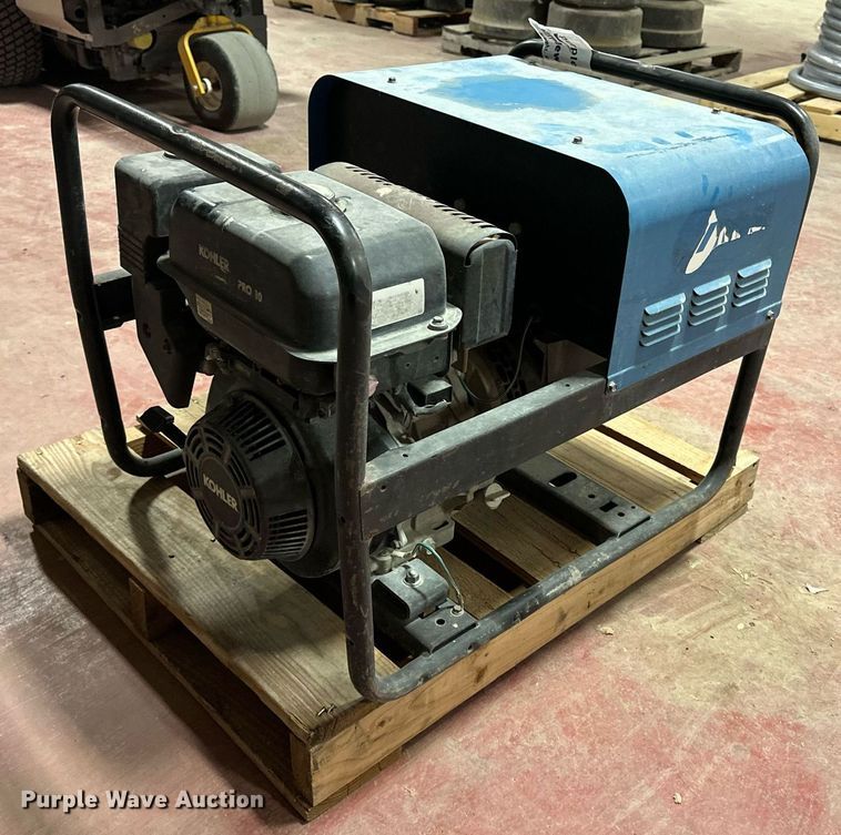 image for item DF8620 Miller Blue Star 145 welder/generator
