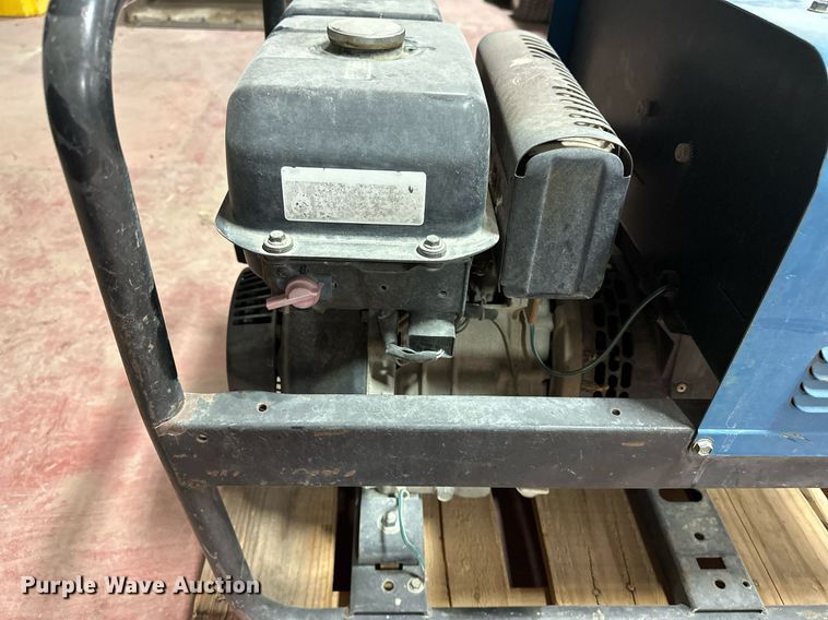 image for item DF8620 Miller Blue Star 145 welder/generator