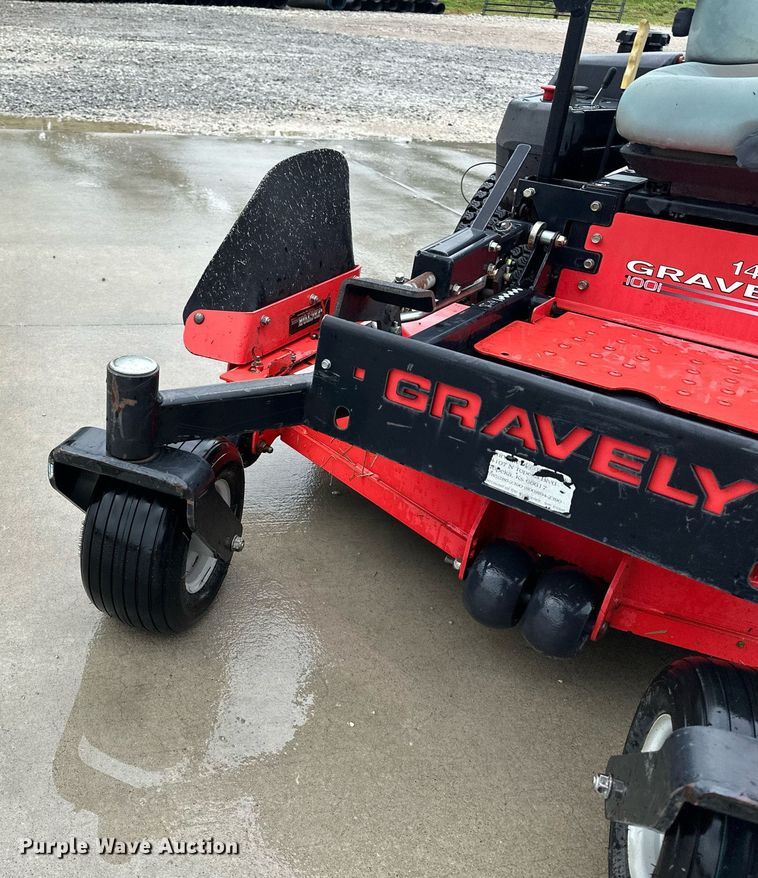 image for item DF8625 2009 Gravely 148Z ZTR lawn mower