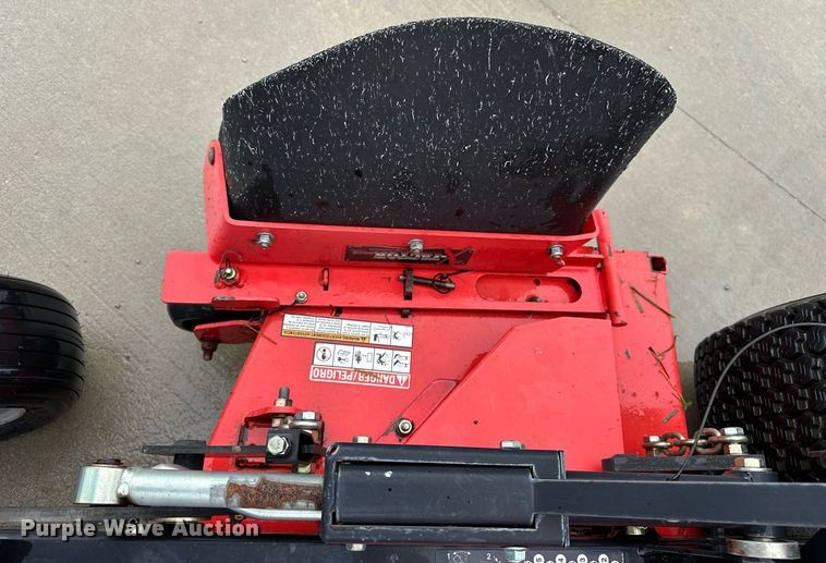 image for item DF8625 2009 Gravely 148Z ZTR lawn mower