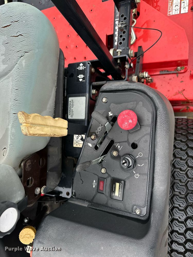 image for item DF8625 2009 Gravely 148Z ZTR lawn mower