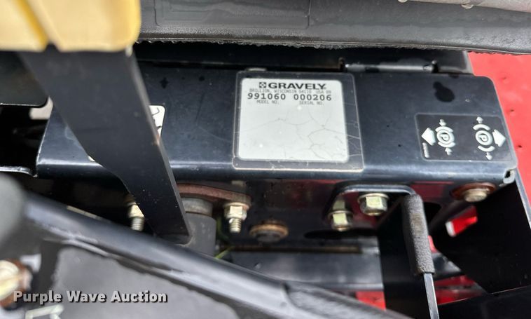 image for item DF8625 2009 Gravely 148Z ZTR lawn mower