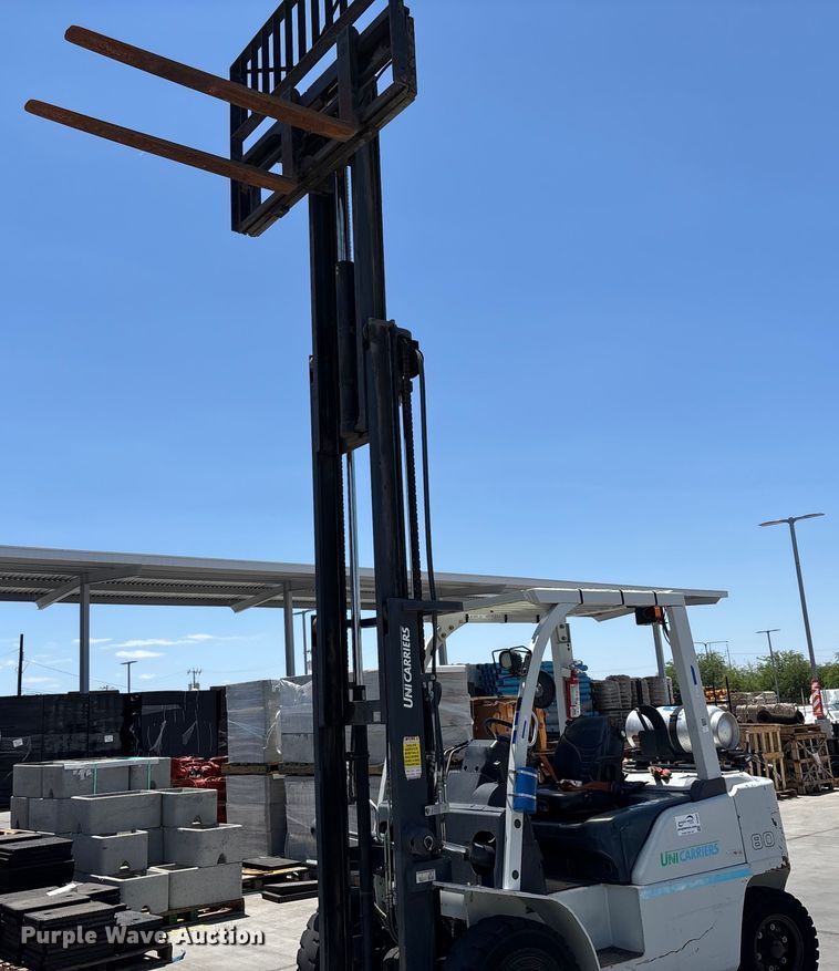 image for item DH8656 2015 Nissan PF80YLP forklift