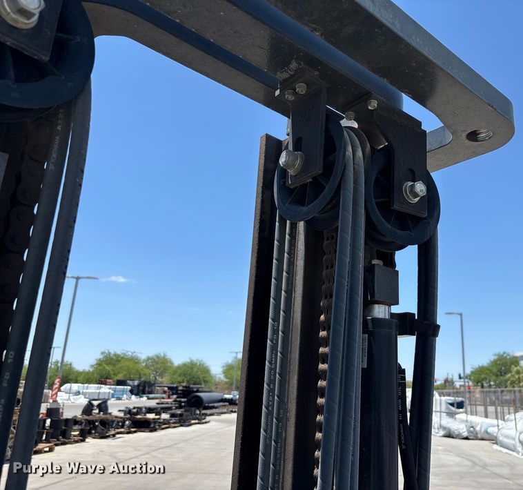 image for item DH8656 2015 Nissan PF80YLP forklift